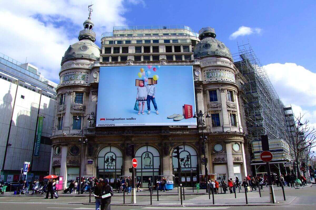 Outdoor LED Screen in Paris